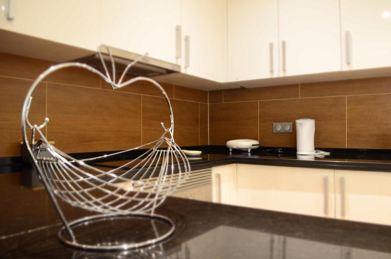 Ғunchal Center- Downtown Apartment ฟุงชาล ภายนอก รูปภาพ
